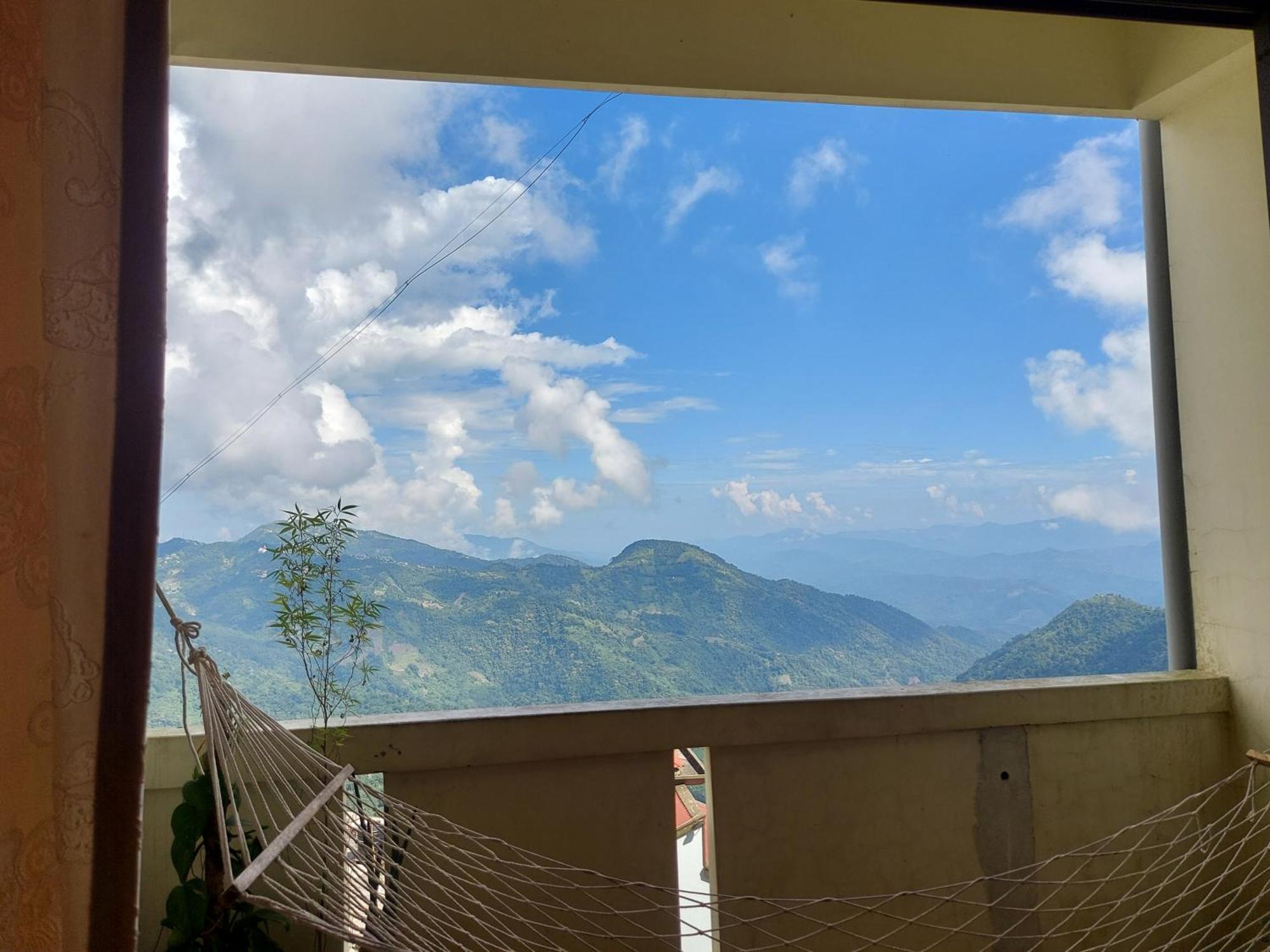 Giftland Homestay Āīzawl Εξωτερικό φωτογραφία