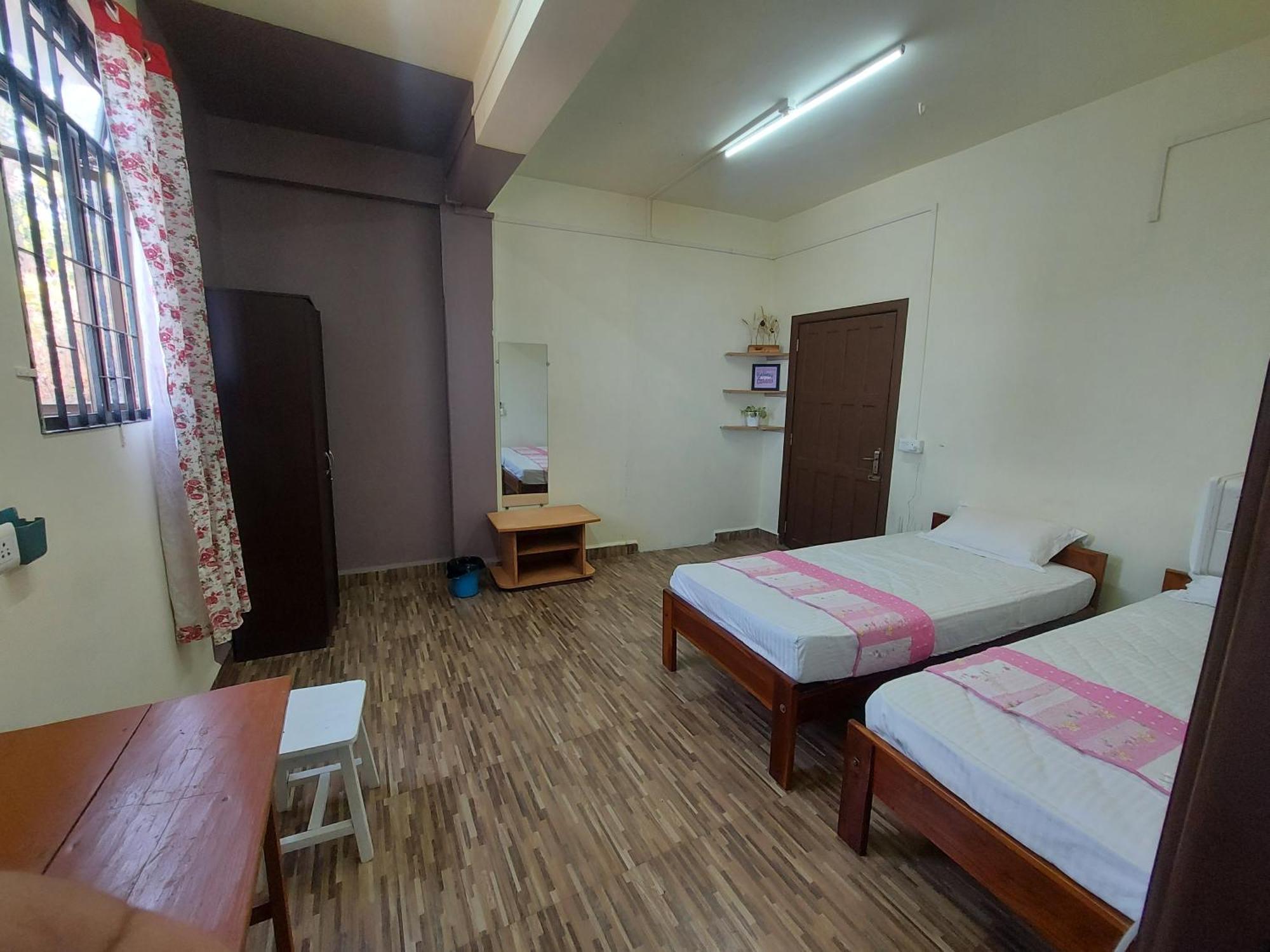 Giftland Homestay Āīzawl Εξωτερικό φωτογραφία
