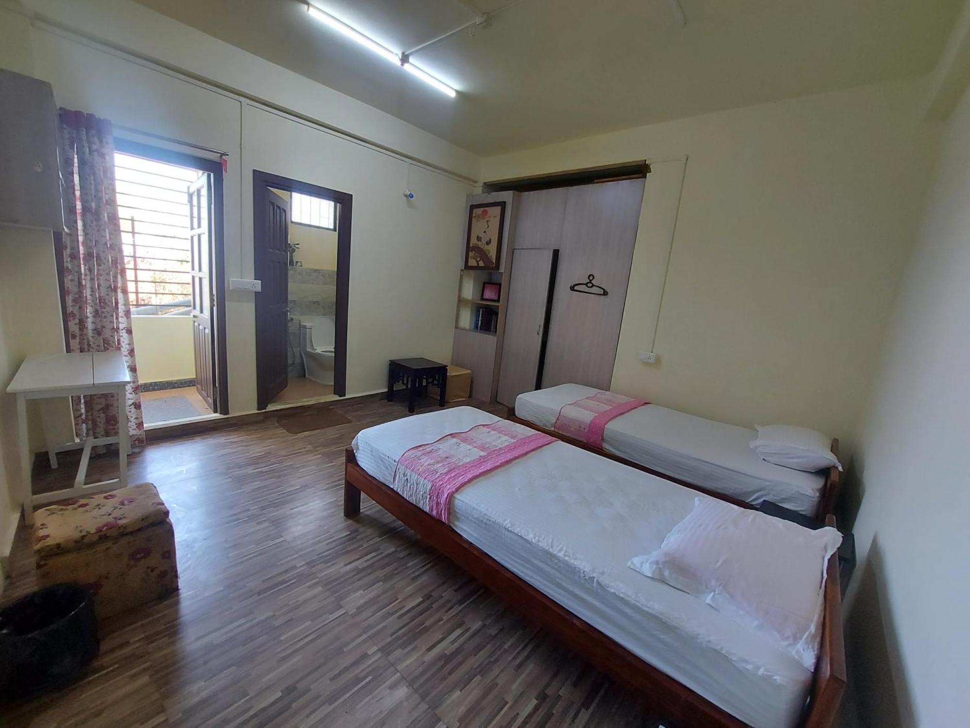 Giftland Homestay Āīzawl Εξωτερικό φωτογραφία